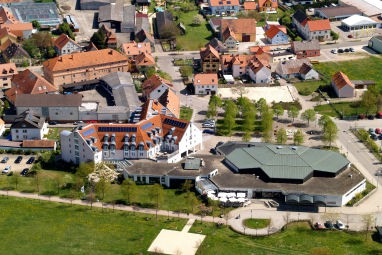 Tagungszentrum Gunzenhausen / Parkhotel Altmühltal: Vista esterna