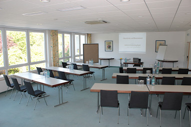 Waldhotel Schäferberg GmbH & Co. KG: Sala de conferências