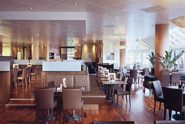 Mövenpick Hotel Lausanne: 레스토랑
