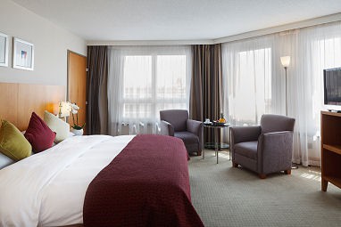 Mövenpick Hotel Lausanne: Zimmer