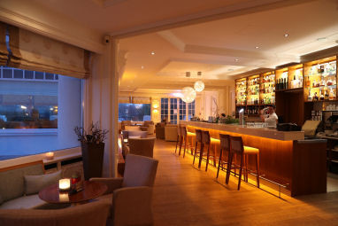 ATLANTIC Grand Hotel Travemünde: Bar/Salón