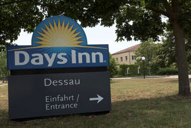 Days Inn by Wyndham Dessau: Dış Görünüm