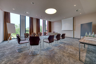 Hilton Garden Inn Stuttgart NeckarPark: Sala de conferências