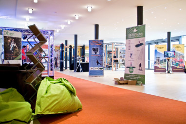 Holiday Inn Berlin Airport Conference Centre: Sala de reuniões