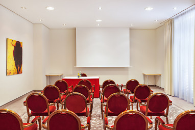 Holiday Inn Nürnberg City Centre: Sala de conferências