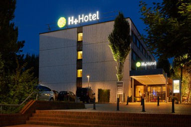 H+ Hotel Bochum: 外観