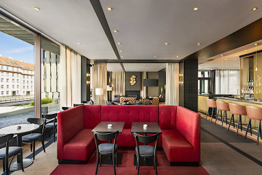Vienna House by Wyndham Diplomat Prague: Bar/Salon
