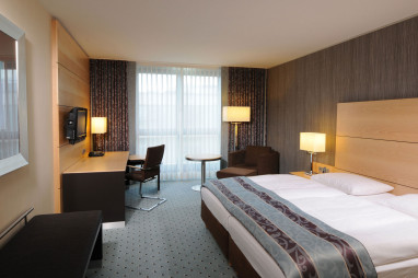 Maritim Hotel Düsseldorf: Room