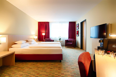WELCOME HOTEL PADERBORN: Room