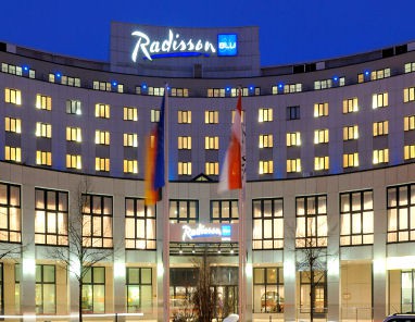 Radisson Blu Hotel Cottbus: 外景视图