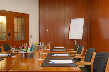 Maifeld Sport- und Tagungshotel: Toplantı Odası