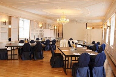 Schlosshotel Neufahrn: Sala de reuniões
