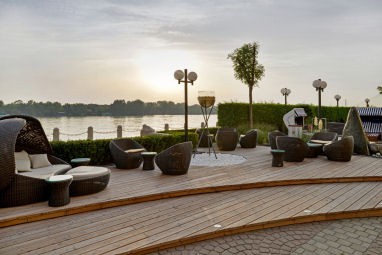 Hilton Vienna Danube Waterfront: 외관 전경