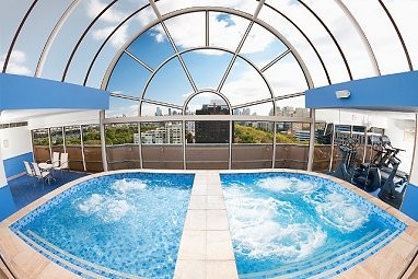 St Kilda Road Parkview Hotel: Pool