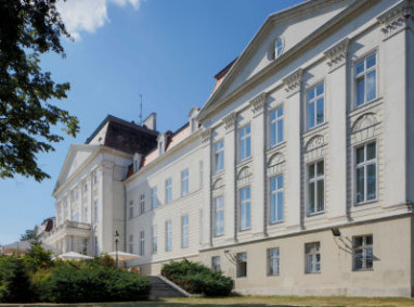Austria Trend Hotel Schloss Wilhelminenberg: Вид снаружи