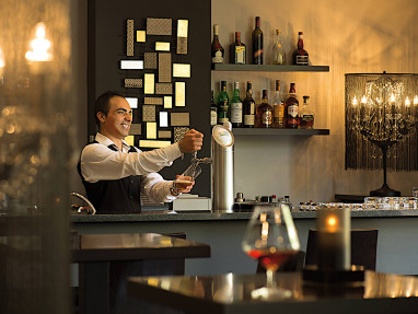 Victor´s Residenz-Hotel Saarlouis: Bar/Salon