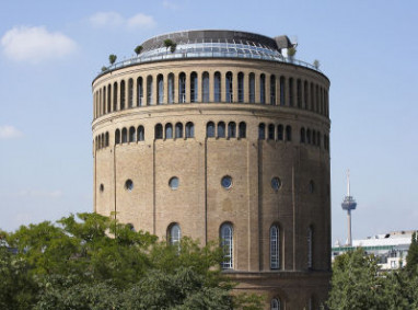 Wasserturm Hotel Cologne – Curio Collection by Hilton™: Vista esterna