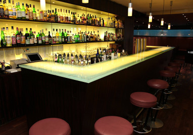 Hotel Gude: Bar/Salón