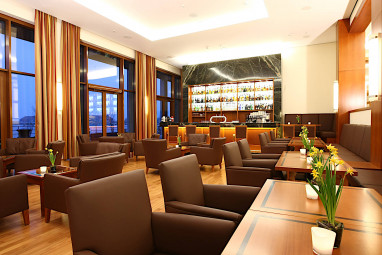 ATLANTIC Hotel Wilhelmshaven: Bar/Salón