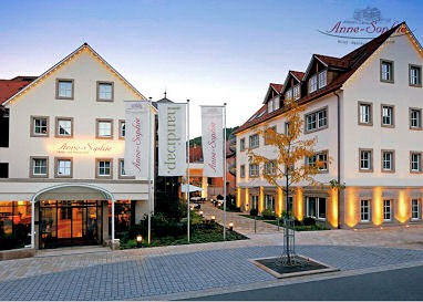 Hotel Restaurant Anne-Sophie: Vista externa
