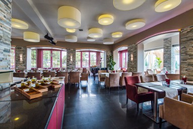 Design-Konferenzhotel & Restaurant Steinernes Schweinchen: レストラン
