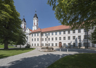 Kloster Irsee Tagungs-, Bildungs- und Kulturzentrum: Vista externa