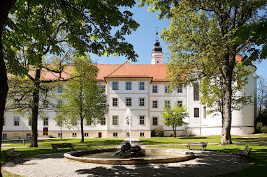 Kloster Irsee Tagungs-, Bildungs- und Kulturzentrum: Vista externa