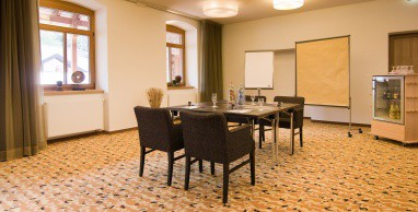 Klosterhotel Marienhöh-Mountains | Lifestyle | Family: Toplantı Odası