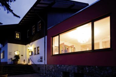 Landhotel Lothar-Mai-Haus: Vue extérieure