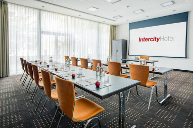 IntercityHotel Hannover: Sala de conferências