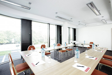 H4 Hotel Berlin Alexanderplatz: Meeting Room