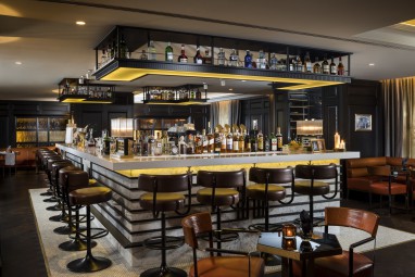 Hilton Vienna Plaza: Bar/Lounge