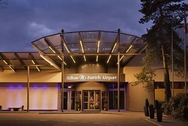 HILTON ZURICH AIRPORT : Außenansicht