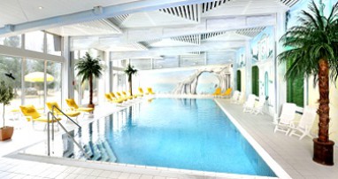 Hotel CESTA GRAND Aktivhotel & Spa: 泳池