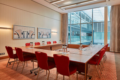 Hilton Frankfurt Airport: Sala de reuniões