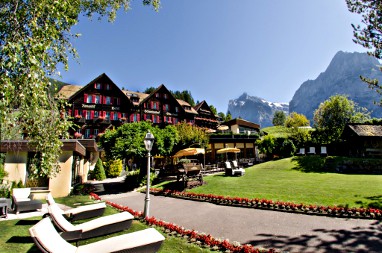 Romantik Hotel Schweizerhof: Buitenaanzicht