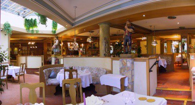 Romantik Hotel Schweizerhof: Restaurante