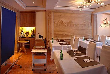 Romantik Hotel Schweizerhof: Toplantı Odası