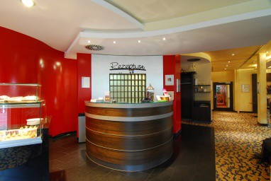Hotel Restaurant Konditorei Wessinger: Lobby