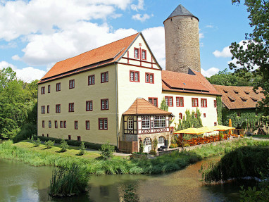 Hotel & Spa Wasserschloss Westerburg : Dış Görünüm