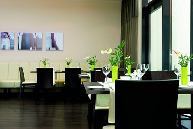 IntercityHotel Essen: 레스토랑