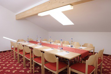 Hotel Inspiration: Meeting Room
