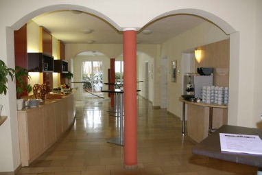 Hotel Schloss Berg : Hall