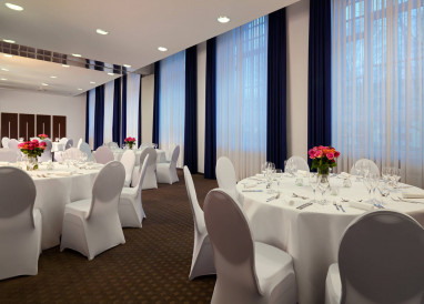 Sheraton Hannover Pelikan Hotel: Sala de conferencia