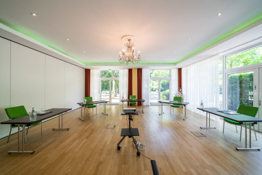 Waldhotel Tannenhäuschen: Sala de conferências