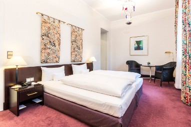 DOM Hotel LIMBURG: Room