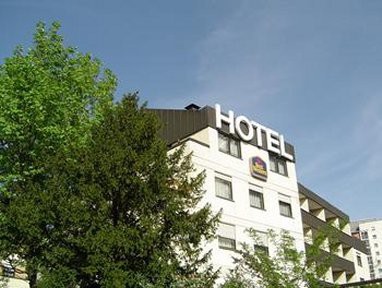 Hotel Stuttgart 21: Вид снаружи