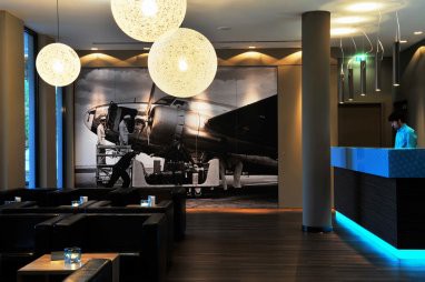 Motel One Hamburg-Airport: Bar/Lounge