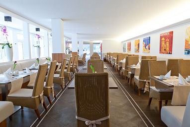 carathotel and apartments München: Ресторан