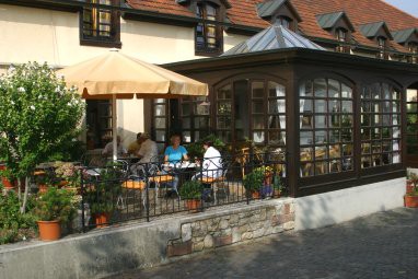 Landhotel Battenheimer Hof: 餐厅
